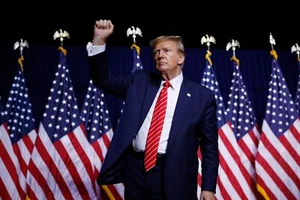 Foto del presidente Donald J. Trump 8x10 #102 - Imagen 1 de 1