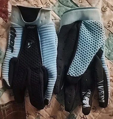 Thor Motocross Gloves Blue Black Breathable Youth Size MED, like new condition - Image 1 of 4
