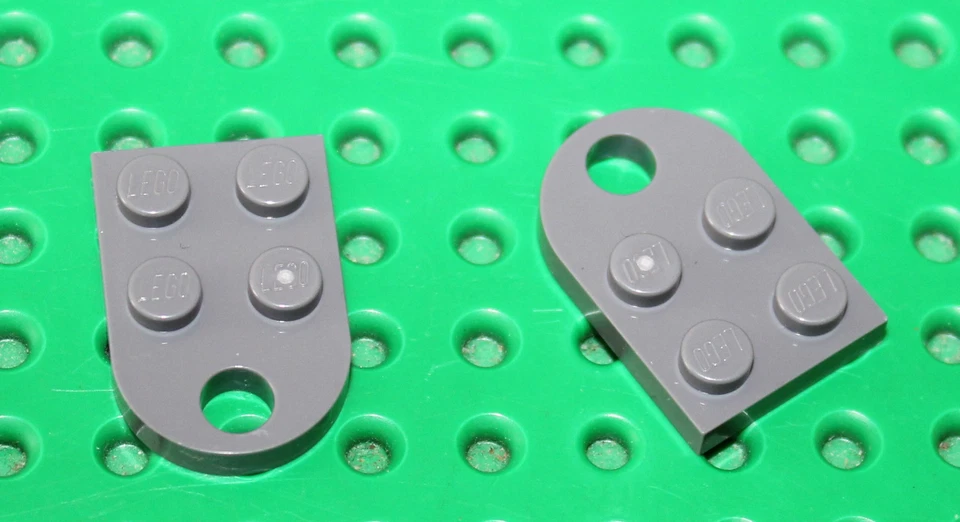 Lego DkStone Plate 3x2 with Hole ref 3176/set 8129 8128 8014 9674 10178 7255 ... - Photo 1/1