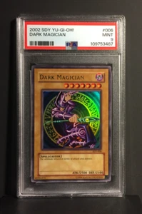 Dark Magician | Ultra Raro | 2002 SDY | PSA 9 Como Nuevo | Inglés | Yu-Gi-Oh - Imagen 1 de 6