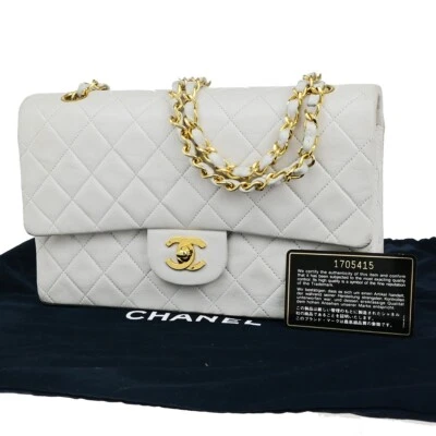 Bolso de Hombro Chanel CC Matelasse 25 Doble Solapa Cadena Cuero Blanco GHW 385RK092 Foto 1 de 4