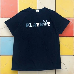 Camiseta Y2K Playboy Logo Conejito L Negra Gráfica Metálica Ropa de Calle Camiseta Para Hombre - Imagen 1 de 8