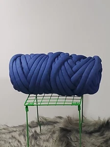 Thick Blue Chunky Jumbo Knit Yarn For Blankets Rugs - Picture 1 of 5