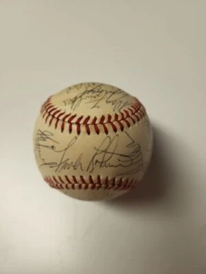 San Francisco Giants 1982 Team Signed by 21 Frank Robinson Autograph Baseball - Image 1 of 4