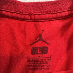 Nike Air Jordan T Shirt Boy Large 12/13 Red Jumpman Iconic Graphic Active - Picture 1 of 6