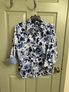 Chaps Ladies 3/4 sleeve blue floral print blouse EUC no iron PXL - Picture 1 of 9