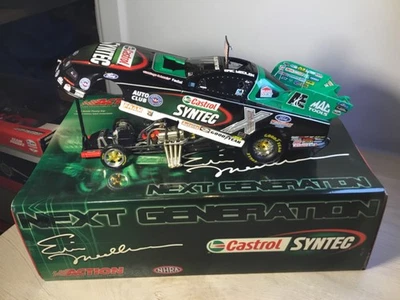 XRARE 1:24 Eric Medlen Castrol / MAC 工具 2005 NHRA DieCast 有趣的汽车 #48 of 96 — 第 1/4 张图片