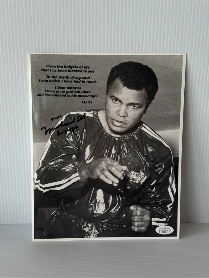 Muhammad Ali Signed 8 1/2 X 11 Photograph Portrait Jsa Cert. - Image 1 of 1