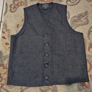 C.C. Filson Mackinaw Wool Vest Charcoal Black USA Made Medium - Picture 1 of 6