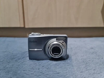 Kodak Digital Camera EasyShare C813 8.0MP Silver Tested Working Camera Only - Image 1 of 4