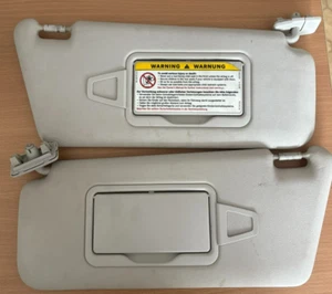 2x Sonnenblende links und rechts A1698100110 Mercedes B-Klasse W 245 Bj.08 - Bild 1 von 2