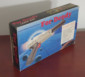 Ex Rare 1988 8bit Dendy Nintendo NES/Famiclone 15pin Zapper Light Gun laser NEW