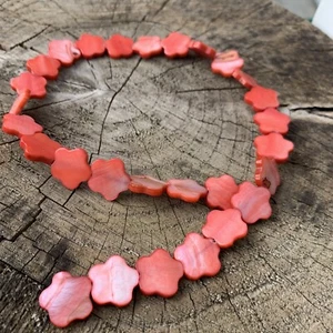 Coral Pink Mother of pearl Flower shaped beads 14mm - Approx. 25 beads/ Strand - Picture 1 of 4