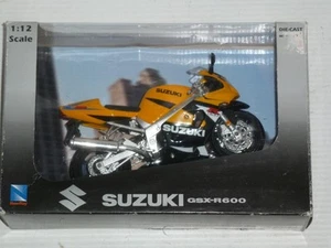 NewRay Road Rider Collection Suzuki GSX-R600 Maßstab 1:12 Neu in OVP - Bild 1 von 3