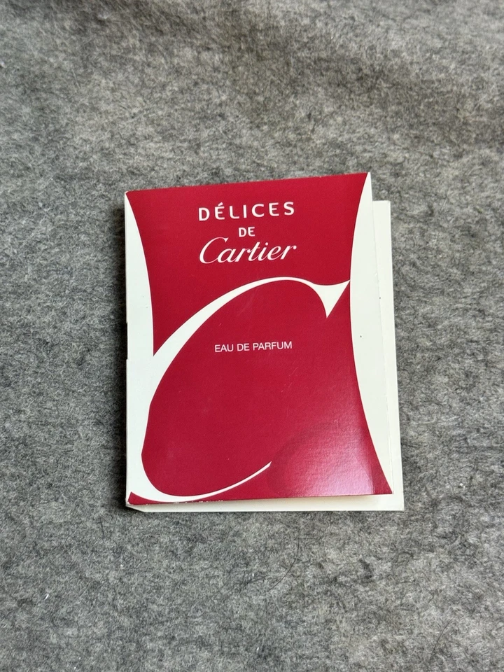 Delices de Cartier "Eau de Parfum" 1,5 ml tamaño de muestra 0,05 onzas líquidas PROMOCIÓN DE VIAJE Foto 1 de 3