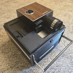 VTG Bell & Howell 35mm Slide Cube Projector Model 991 Tested Works - Picture 1 of 10