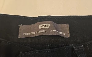 Levi’s 512 perfekt schlankmachender Bootcut Damengröße 8M 29" Taille 32" lang schwarz - Bild 1 von 9