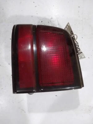 Conjunto de luz trasera izquierda Chevy Cavalier 1991 1992 1993 1994 Foto 1 de 3