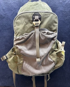 MOUNTAIN HARDWEAR Green/Gray Groundhog Hiking Backpack - Picture 1 of 15