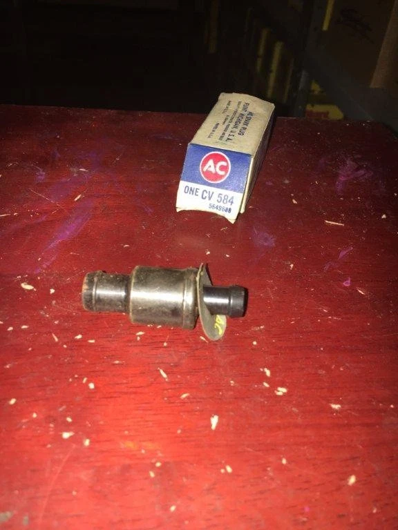 NOS GM PCV VÁLVULA 1962-5 CHEVROLET CORVAIR OE PEÇA AC - Imagem 1 de 1