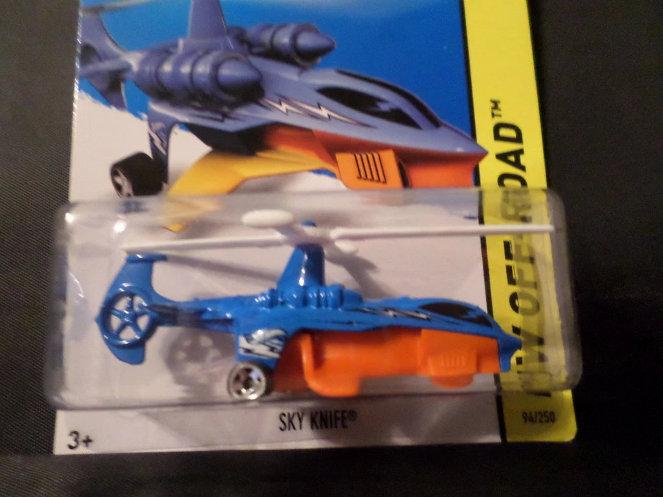 HW HOT WHEELS 2015 HW todoterreno #94/250 Sky Knife helicóptero Hotwheels azul muy buen estado Foto 1 de 1