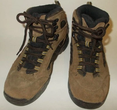 BOTAS CHEROKEE NIÑO 4 MARRONES SIN MARCAS CUERO Y MATERIALES HECHOS POR EL HOMBRE GUC BONITAS Foto 1 de 4