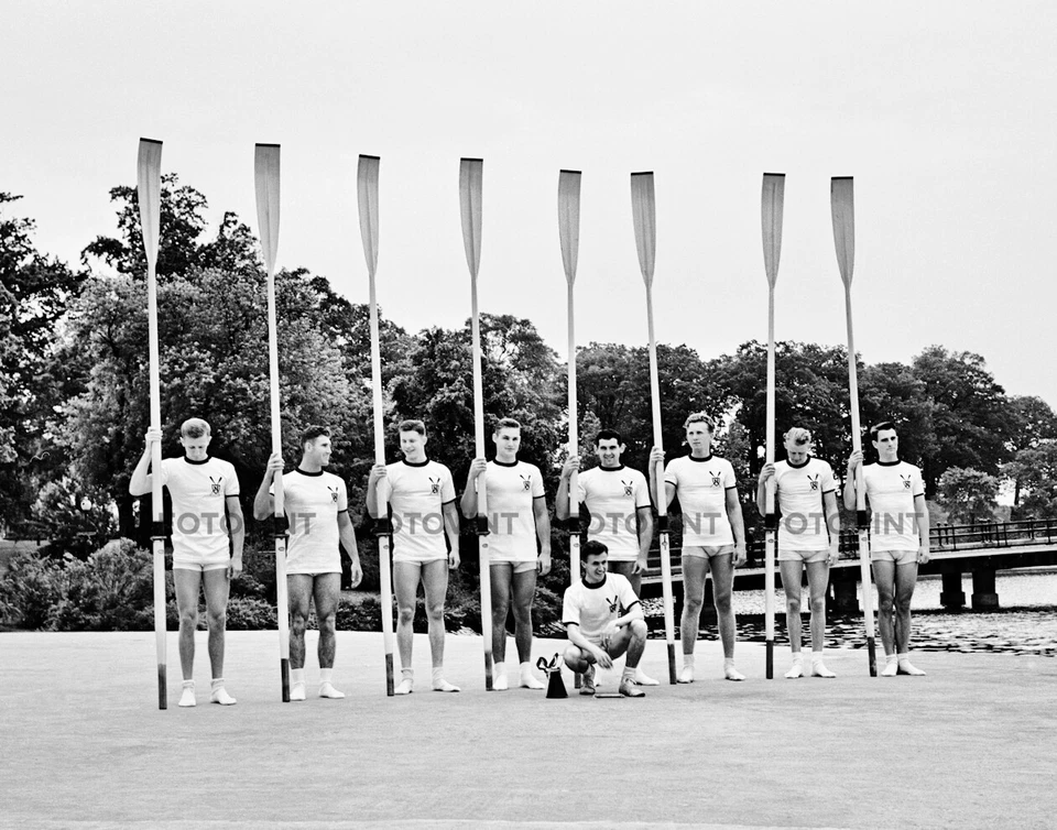 Foto del equipo de remo Naval Academy 1942 de colección Navy Crew 8x10 11x14 16x20 Foto 1 de 1
