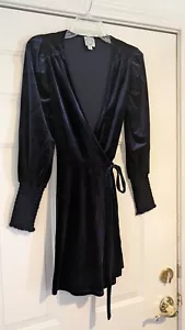 Francesca’s Blue Rain Navy Velvet Long Sleeve Wrap Dress Size Small - Picture 1 of 3