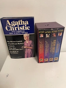 agatha christie mysteries book and vhs tape bundle - Imagen 1 de 5