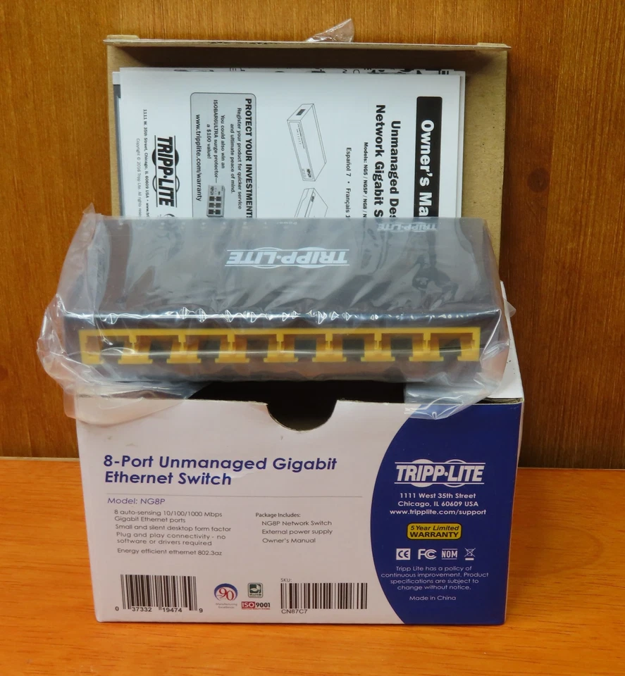 Conmutador Ethernet Gigabit de 8 puertos Tripp Lite Foto 1 de 1