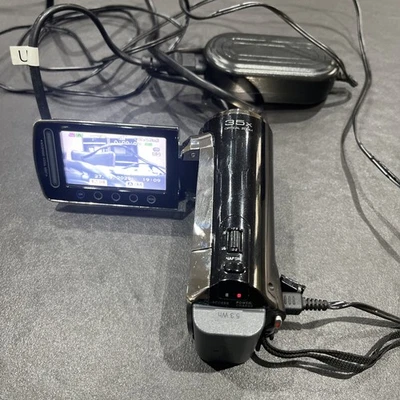 JVC Everio GZ-MS110BEK Handheld High Definition Camcorder Black with charger - Image 1 of 4