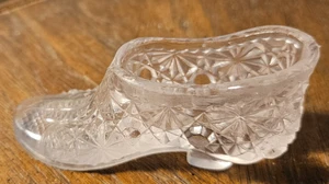 Mini zapato vintage de vidrio transparente de 3,25" de longitud - Imagen 1 de 5