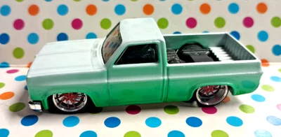 RUEDAS PERSONALIZADAS ALEACIÓN 1/64 SE ADAPTA A 83 SILVERADO LEXANI Rojo No Incluido Camión Foto 1 de 4