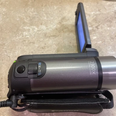 Canon Legria FS307 Handheld High Definition Camcorder  No Battery Or Charger - Image 1 of 4