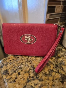 NFL SF 49ers Women's Pebble Faux Leather Zip Organizer Wallet Wristlet Strap NEW - Picture 1 of 9
