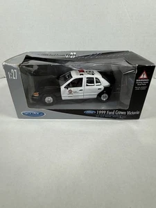 Welly 1:27 1999 Ford Crown Victoria Police Car Model Damaged Box Die Cast - Imagen 1 de 10