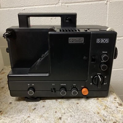 EUMIG S905 Super 8mm Proyector de Películas Estuche de Cuero Genuino De Colección Coleccionistas Foto 1 de 4