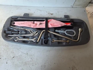 BMW 3 Series E46 convertible Tool kit for bootlid 101 - Picture 1 of 6