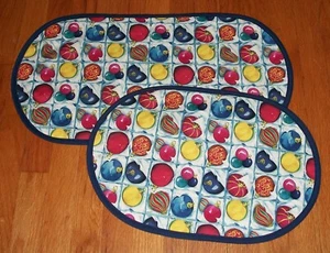 NEW Uniq Handmade Table Runner Holiday Ball Ornaments 12x24 Oval Quilted - Picture 1 of 3