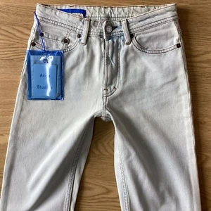 BNWT Ladies ACNE SOUTH BLA KONST Skinny Mid Rise Blue Jeans Size 6 W24 L32 (441E - Picture 1 of 10