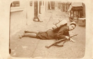 ROMANIA FOTO MILITARE RUMENA WWI NCO CON FUCILE Mannlicher M1893 FOTO 1916 - Foto 1 di 2