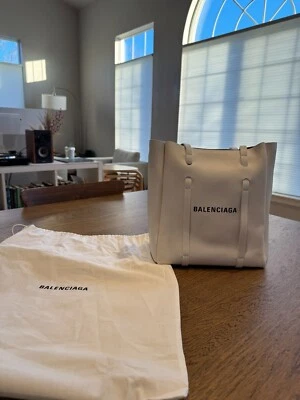 Bolso de Mano Balenciaga Para Mujer Todos los Días de Piel de Becerro con Mini Bolsa - Blanco - ¡Excelente! Foto 1 de 4