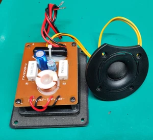 Mission 771-Bookshelf Speaker Bi-Wireable Binding Post, Crossover & Tweeter - Picture 1 of 4
