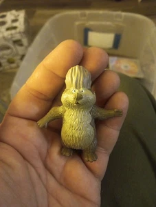 2007 Reggie the Sea Otter 2.5" McDonald's Movie Action Figure #7 Surf's Up - Picture 1 of 2