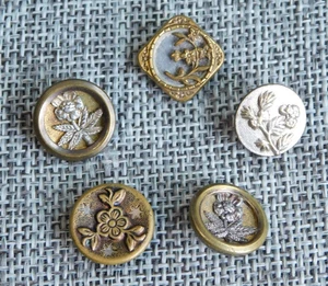 Lot of Antique Vtg Buttons #1520-D - Picture 1 of 5