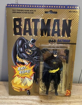 1989 Vintage Toy Biz DC Comics Superheroes BATMAN ACTION FIGURE with Batrope - Image 1 of 4