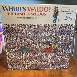 Rompecabezas de 550 piezas Where's Waldo Land of Waldos años 90 de colección 18x24 Martin Handford nuevo en caja - Imagen 1 de 4