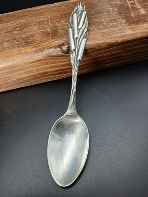 Cola de gato Watson de plata de ley de 6 pulgadas Cucharadita Foto 1 de 4