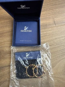 Vtg Swarovski Large Ruby Open Hoop Earrings 14KT GF Goldtone Retired New - Picture 1 of 3