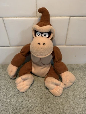 Vintage Nintendo 64 Donkey Kong Beanbag Pelúcia 8 Polegadas de Altura 1998 - Imagem 1 de 4
